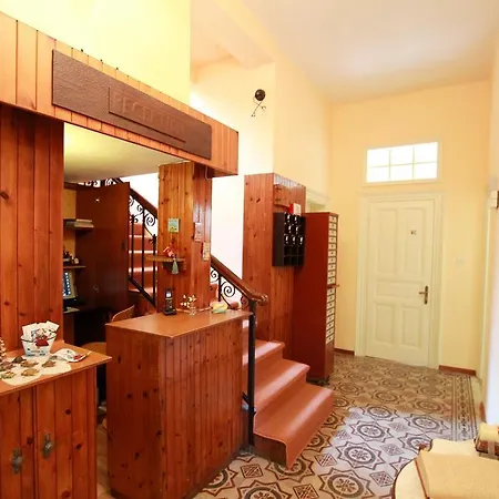 Anastasia Rhodes City