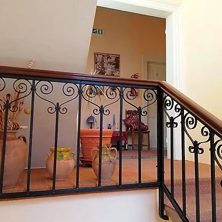Anastasia Hotel *